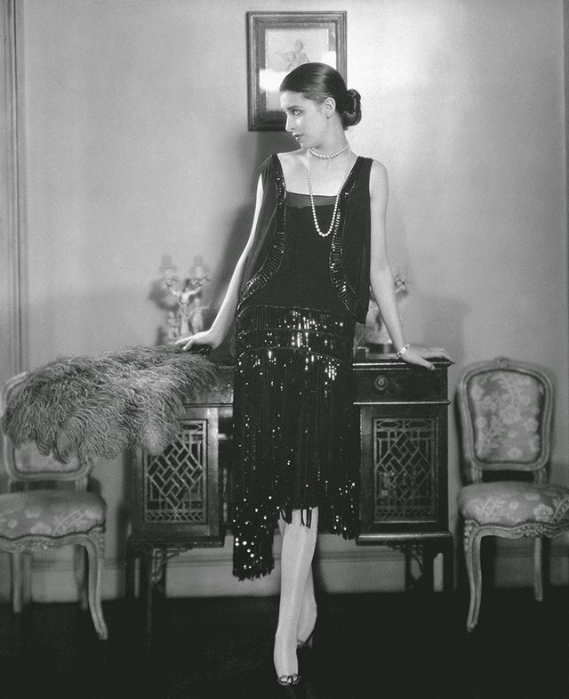 Chanel 1930 Evening Gown, Photo Edward Steichen — Clipping