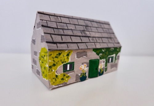 Made a little cottage out of paper… I’m thinking about turning this into a printout so you ca