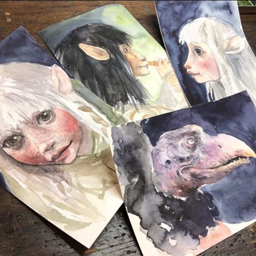 That day I painted some Gelflings and a Skeksis for my patrons on @patreon posted on Instagram - htt