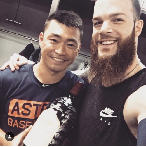 Baseball stud Dallas Keuchel ⚾️