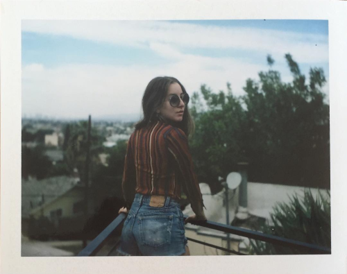 haimtheblog:   babyhaim: It’s still summer in LA ☀