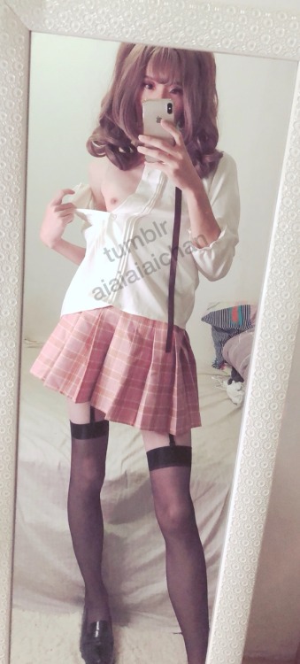 asiansaresexyyy:  aiaiaiaichan:  快把浓浓的牛奶射在凛酱身上