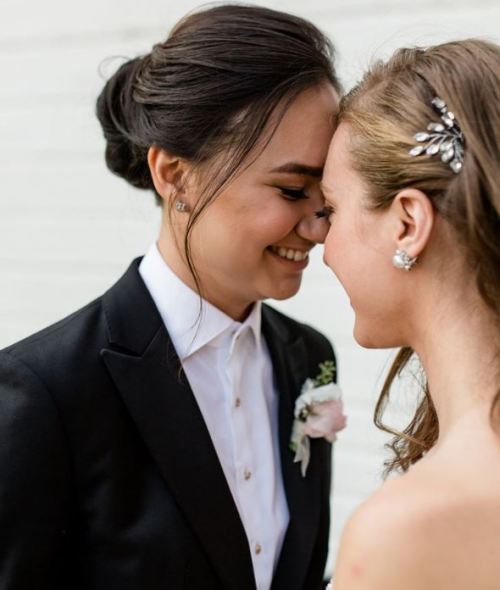 XXX beautiful-brides-weddings: Niki and Kelsie photo