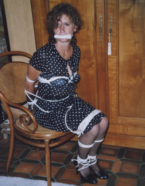 Bondage and fetish images @  Art of Bondage