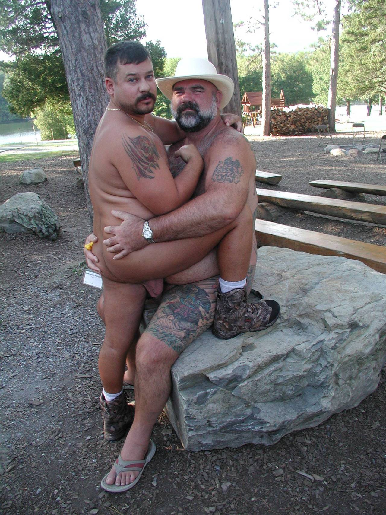 huskyolderhunks:  ohhhmydad:  New section, 50+ plus cams, full of hot daddies….click
