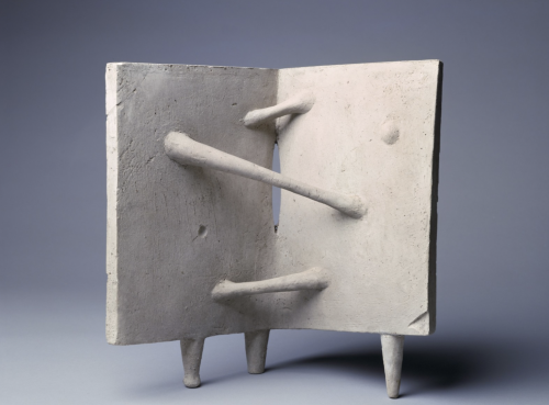 meatwhacker: neshamama: isamu noguchi, “love of two boards,” 1950, seto stoneware 