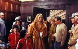 cosmokramers-deactivated2018091:  Wes Anderson and the cast of The Royal Tenenbaums, behind the scenes 