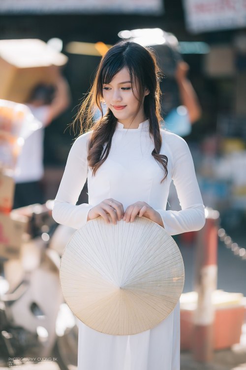  Vietnamese long dress (Ao dai) bởi Beauty Collection Qua Flickr: Photo backup https://flic.kr/s/aHs