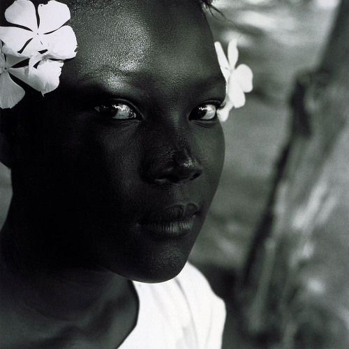 24kblk:tony gleaton. from the series, tengo cali 500 años: africa’s legacy in central america. 1994.