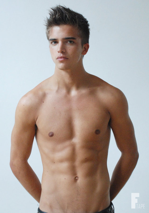 eternal-nova:  dodekuhedron:  squided:  WHEN WILL PEOPLE FUCKING REALIZE THAT  MEN  ALSO  ARE  GIVEN  UNREALISTIC  EXPECTATIONS  DO YOU HAVE ANY FUCKING IDEA  HOW IMPOSSIBLE IT IS  TO LOOK LIKE THIS???  IT’S 100% FUCKING ILLOGICAL TO EXPECT MEN TO