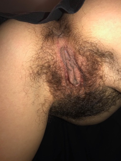 juicyhairyteenpussy:  I am such a lil bitch I went around like this today.. nothing under my skirt but my wet hairy pussy 💦