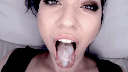 fortheloveofsemen:  Haha freaking awesome!!!My Blogs:Gorgeous Female BodiesCum on Beautiful AssesCum Between TitsFor the Love of Semen