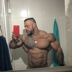 drwannabebigger:Bruno Moraes Cunha