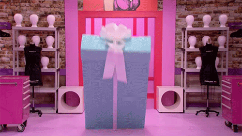 shantayqueenyoustay:  Shangela’s entrances: Season 2 (2010), Season 3 (2011), Season