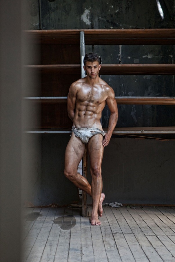 ml49:  randomhotblokes:  Miguel Ortiz      (via TumbleOn)