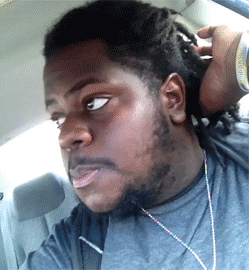 onlylolgifs:  How black girls chew gum