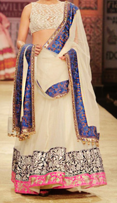 ranveersjen:  Manish Malhotra Indian Fashion Pt.1 