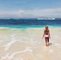 Tanned-And-Blonde:  ☀☼ Follow Tanned-And-Blonde For More Summer All Year Around!