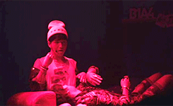 sol-tama:  “If you’ve never kissed before, you can try it on the nearest person. It doesn’t matter if it’s a guy!” 