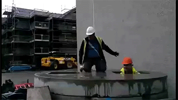 sizvideos:  Construction Workers Play Whack-A-MoleVideo 