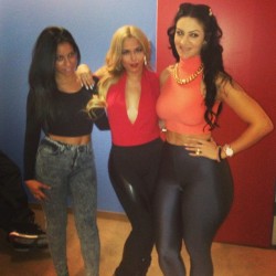 who-da-hell-iz-dat:  Giselle, Sophia &