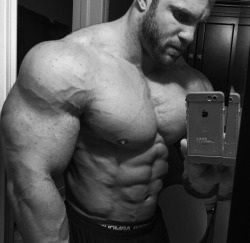 mindlessmusclemachine:  Iain Valliere