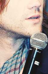 samcas:  ela requested → 9 photos of jared’s lips 