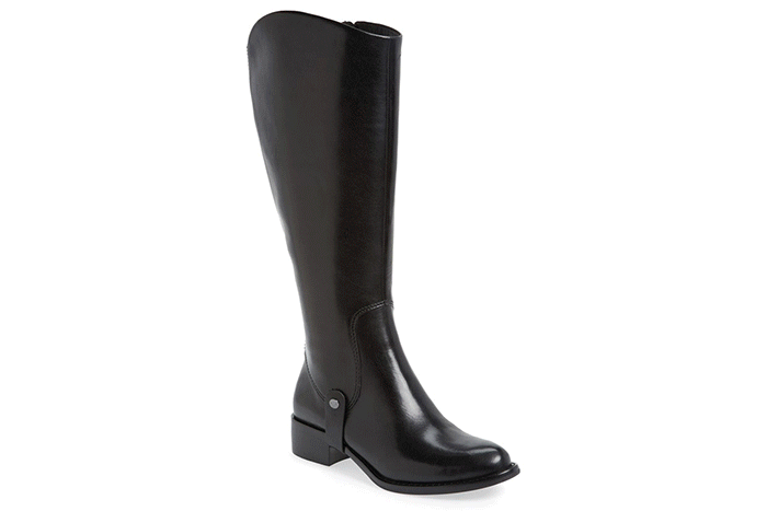 teenvogue:  It wouldn’t be fall without 80 pairs of perfect boots to ogle »