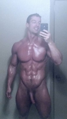 trevoradamsmodel:  Nude selfie