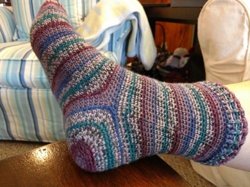 thevintageartisan: mystuffbookschooksbooksandaquote: thevintageartisan: My first sock using a patter