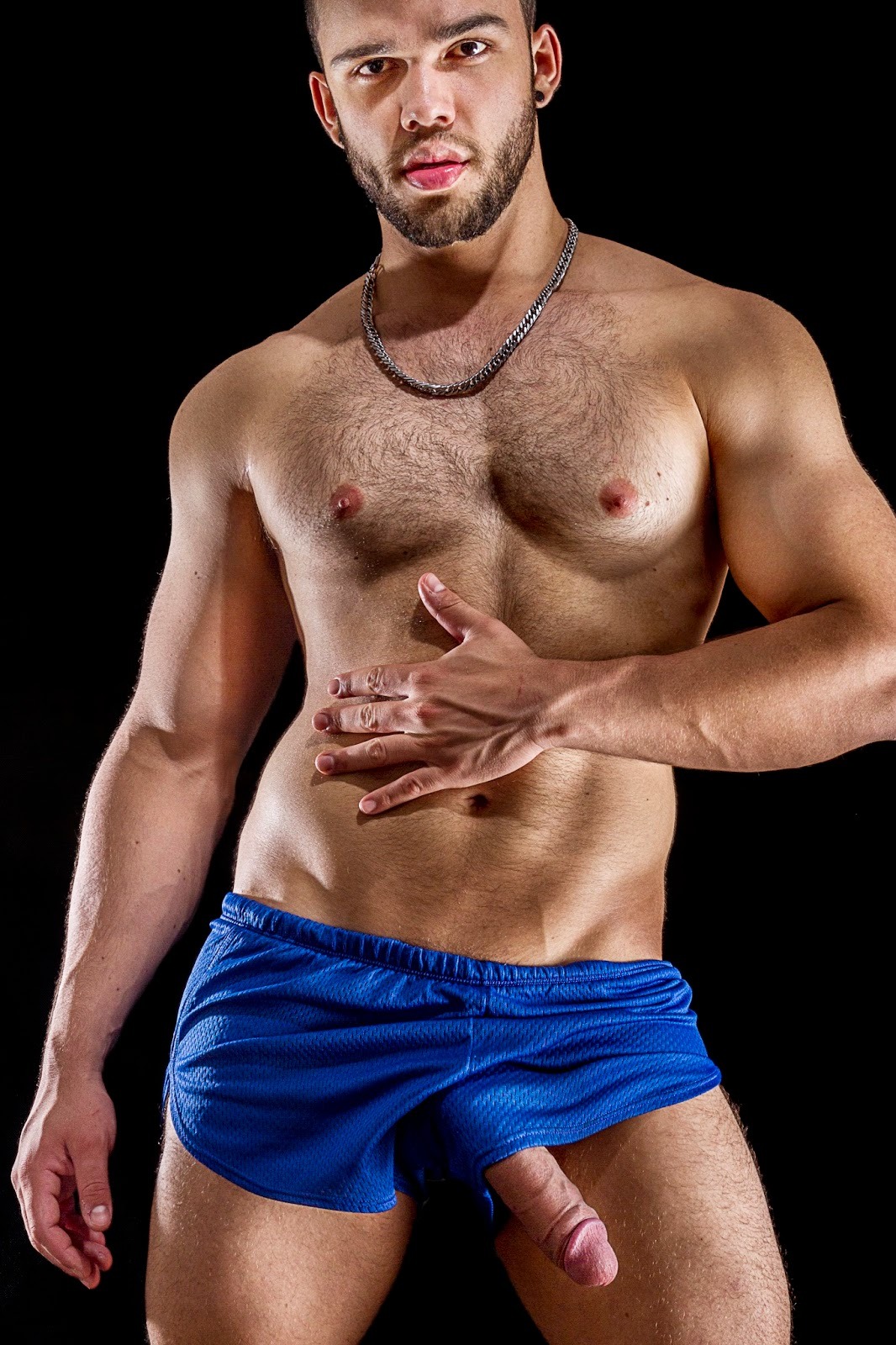 boisehorndawg:  joaquimquimquim: Bruno Di Castro    http://boisehorndawg.tumblr.com/archive