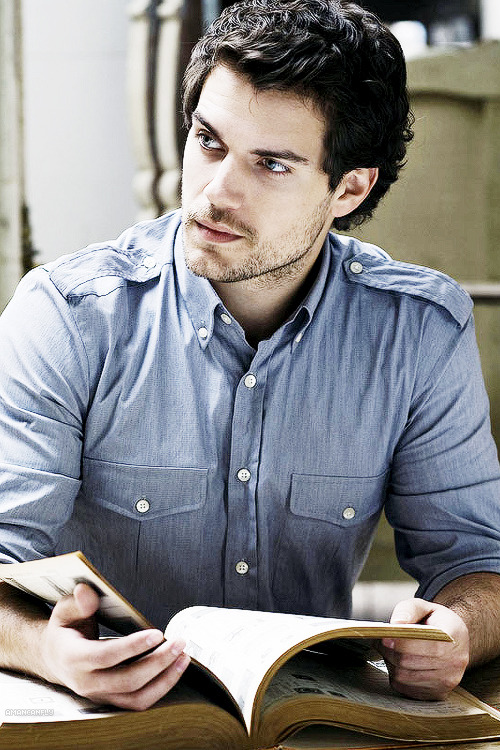 amancanfly: Henry Cavill wears Dunhill gear for Evening Standard. Photography by Ben Harries, 2008 October.