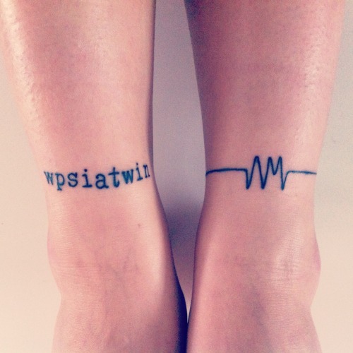 wpsi-am-twin:  my new arctic monkeys ankle tattoos!!! i’m so happy with them gahhhhhh  soo cool