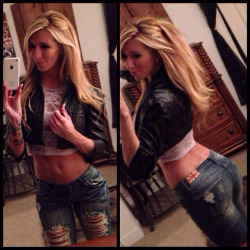 selfshotsporn:  Check out my blog if you like this :)