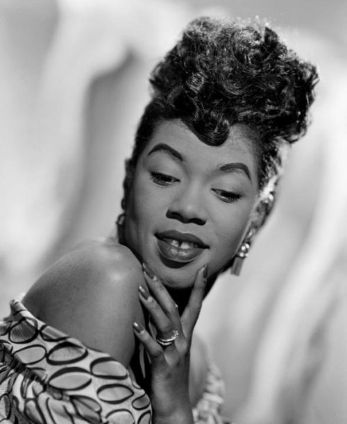 jervae:blackhistoryalbum:Sarah Vaughan | Black Glamour & GraceSarah Lois Vaughan (1924-1990) was