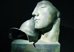 hadrian6:  Sonno grande. 2004. bronze. Igor