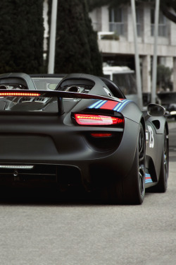 azearr:  Matte Porsche 918 Spyder 