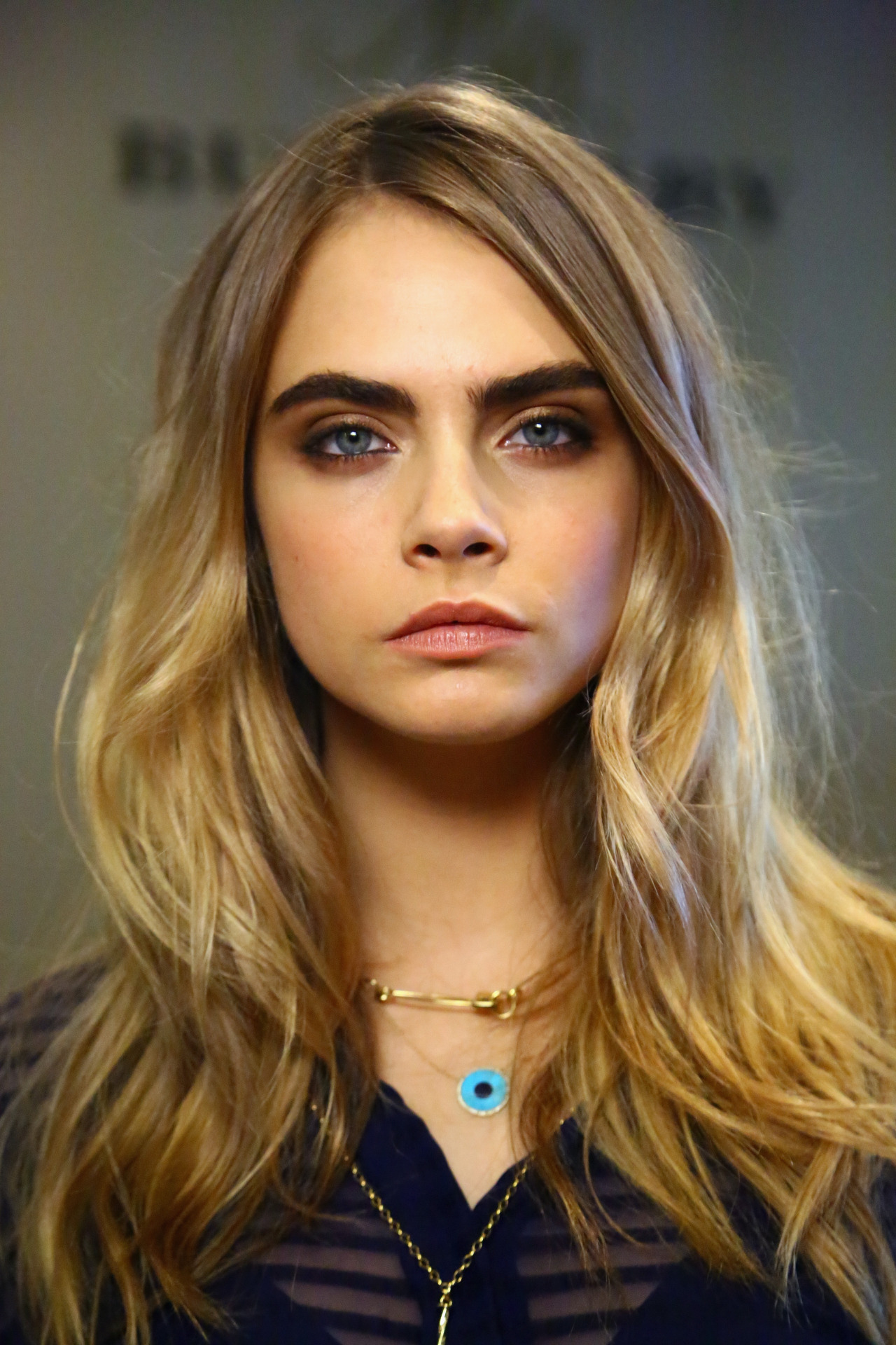 teenvogue:  We’ll be honest: Cara Delevingne&rsquo;s new chestnut brown &lsquo;do