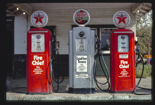 Texaco 1977, IllinoisJohn Margolies photographer