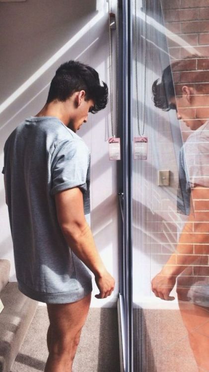 g-uysex:  (Guys)