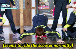 looks like not everyone appreciates Sunggyu’s butt 