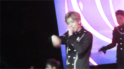 loveintokio: cute niel moments during lovefool in toronto ♥(ˆ⌣ˆԅ)