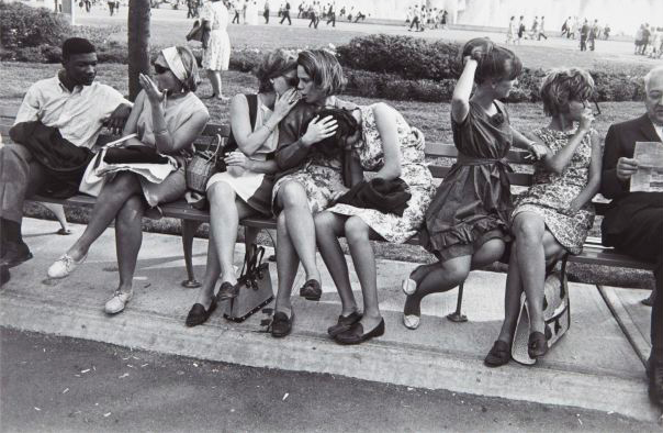 kvetchlandia:Garry Winogrand     World’s Fair, New York City     1964