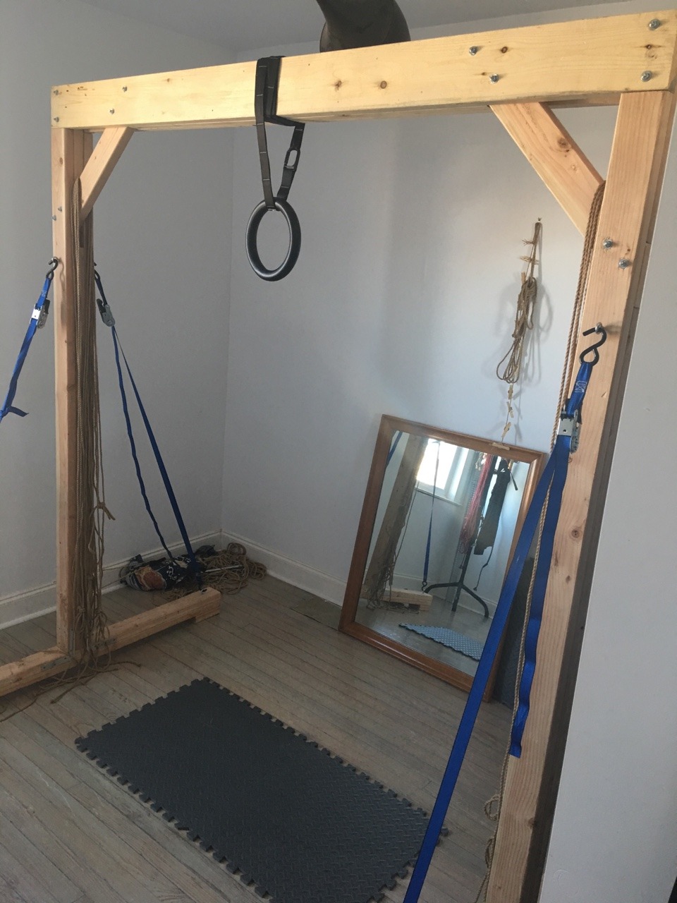 camdamage:  Shitty pics but check the new rig!!    Built by Sardonic (s4rdonic on
