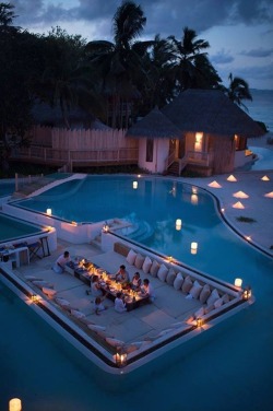 creativemag:  Creative Magazine     Hilton Bora Bora Hotel Water Bungalow ᴷᴬ  