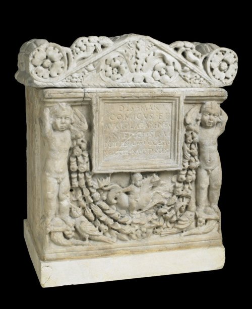 Marble sepulchral chest and cover of Publius Licinius Successus, in the form of a building; at the f