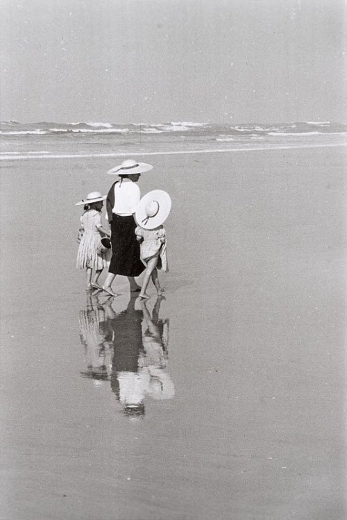 A la plage, c.1970Edouard Boubat