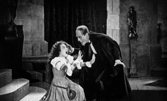 cryptgal:The Phantom of the Opera directed by Rupert Julian, 1925