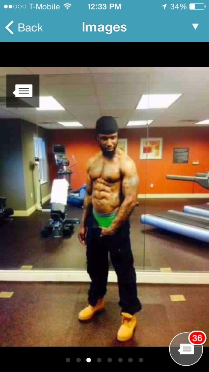 iwillsuckit4you:  st8hoodshit:  DMV nigga  Dark and lovely