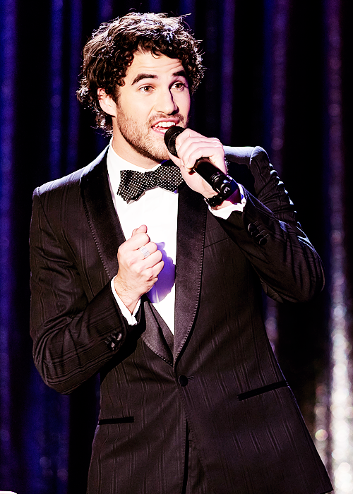 darrencriss-news-blog:  Darren Criss performs in the “Michael Feinstein New Year’s Eve at the Rainbo